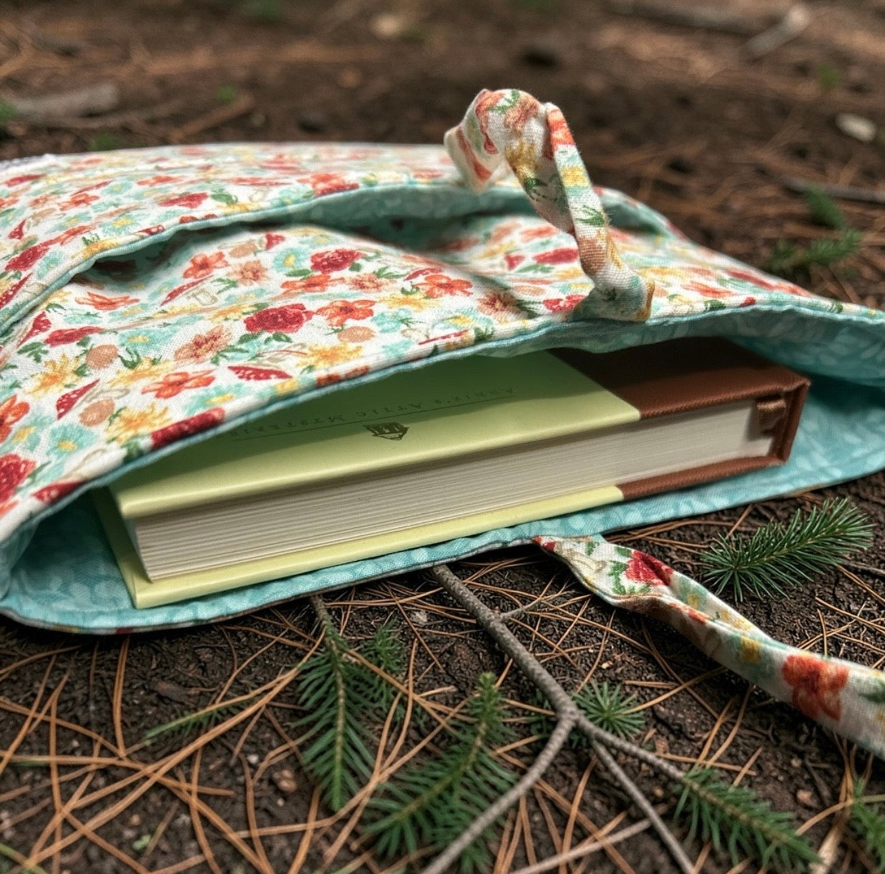 The Foragers | Book Sleeve With Pocket & Tie