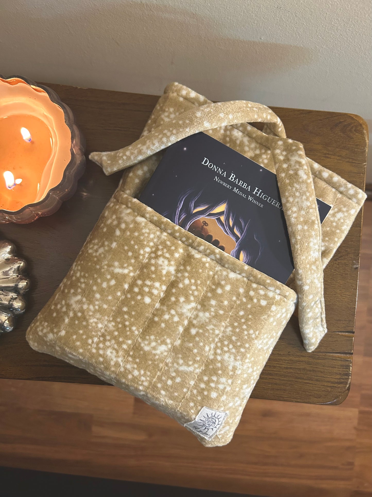 Fawn & Fern | Quilted Book Sleeve With Pocket & Tie